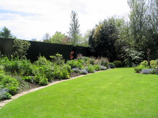 2005-05-21-14-40-03_garden_marsh_villa_may_05-004_garden_marsh_villa_may_05.jpg 2005-05-21-14-40-03_garden_marsh_villa_may_05-004_garden_marsh_villa_may_05.jpg garden_marsh_villa_may_05