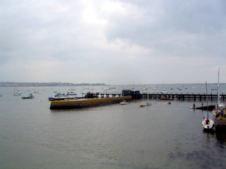 2006-04-30-11-53-46_starcross-004_powderham_starcross_kenton.jpg 2006-04-30-11-53-46_starcross-004_powderham_starcross_kenton.jpg powderham_starcross_kenton