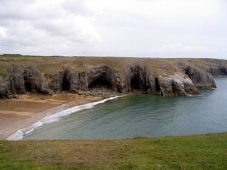 2006-06-23-12-20-04_pembroke_june_2006-006_pembroke_coast_bosherston_manorbier.jpg 2006-06-23-12-20-04_pembroke_june_2006-006_pembroke_coast_bosherston_manorbier.jpg pembroke_coast_bosherston_manorbier