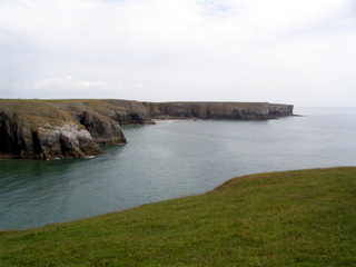 2006-06-23-12-20-09_pembroke_june_2006-007_pembroke_coast_bosherston_manorbier.jpg 2006-06-23-12-20-09_pembroke_june_2006-007_pembroke_coast_bosherston_manorbier.jpg pembroke_coast_bosherston_manorbier