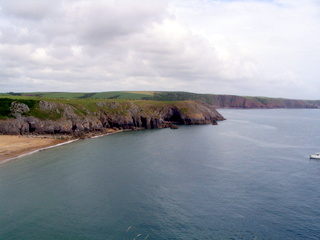 2006-06-23-12-44-03_pembroke_june_2006-014_pembroke_coast_bosherston_manorbier.jpg 2006-06-23-12-44-03_pembroke_june_2006-014_pembroke_coast_bosherston_manorbier.jpg pembroke_coast_bosherston_manorbier