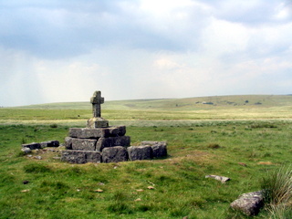 2006-07-02-13-01-34_dartmoor_july_2006-013_hexworthy_childestomb.jpg 2006-07-02-13-01-34_dartmoor_july_2006-013_hexworthy_childestomb.jpg hexworthy_childestomb