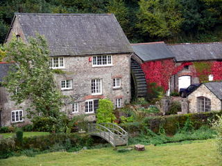 2006-10-01-10-45-19_p1000110_dittisham_cornworthy_captan.jpg 2006-10-01-10-45-19_p1000110_dittisham_cornworthy_captan.jpg dittisham_cornworthy_captan