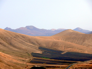 2006-11-14-10-34-19_p1000772_lanzarote_femes_circular_walk.jpg 2006-11-14-10-34-19_p1000772_lanzarote_femes_circular_walk.jpg Lanzarote_Femes_circular_walk