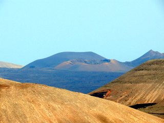 2006-11-14-11-17-53_p1000794_lanzarote_femes_circular_walk.jpg 2006-11-14-11-17-53_p1000794_lanzarote_femes_circular_walk.jpg Lanzarote_Femes_circular_walk