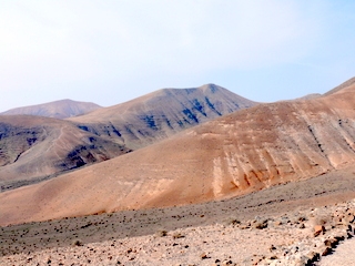 2006-11-14-11-37-47_p1000801_lanzarote_femes_circular_walk.jpg 2006-11-14-11-37-47_p1000801_lanzarote_femes_circular_walk.jpg Lanzarote_Femes_circular_walk