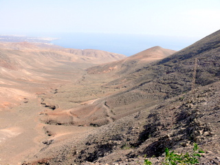 2006-11-14-14-11-03_p1000831_lanzarote_femes_circular_walk.jpg 2006-11-14-14-11-03_p1000831_lanzarote_femes_circular_walk.jpg Lanzarote_Femes_circular_walk