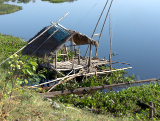 2010-12-20-02-57-47_p1030498_2010-12-13-the-river-at-kumphawapi_1.jpg 2010-12-20-02-57-47_p1030498_2010-12-13-the-river-at-kumphawapi_1.jpg 2010-12-13 The river at Kumphawapi_1